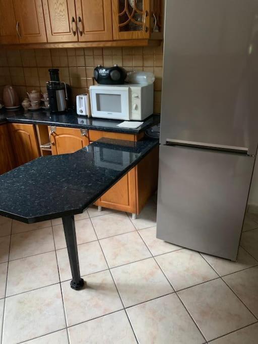 Christina'S House With 2 Bedrooms And Free Parking Gjirokastër 외부 사진