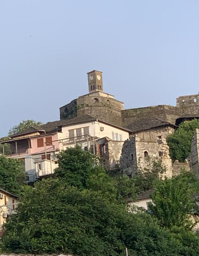 Christina'S House With 2 Bedrooms And Free Parking Gjirokastër 외부 사진